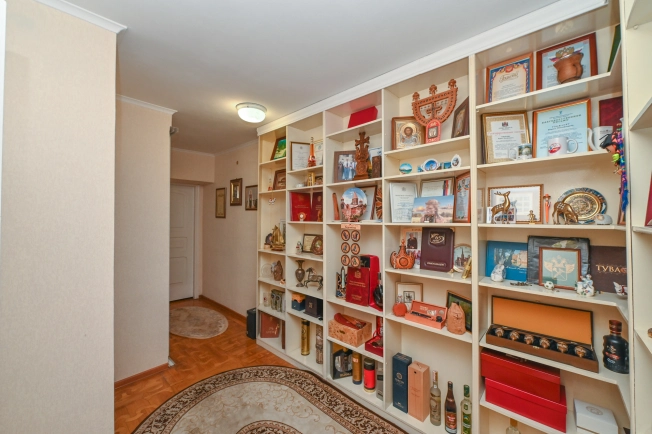 Купить четырехкомнатную квартиру в районе Кировский в Ростове-на-Дону. Вариант № 237697, 7, площадь -  квм, цена 17800000 рублей