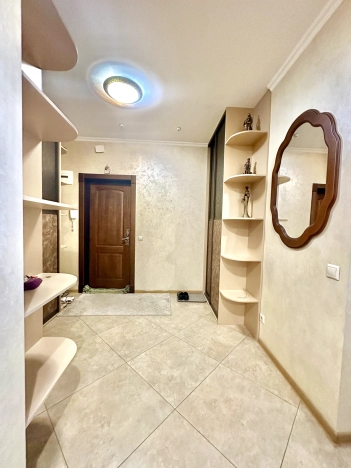 Купить двухкомнатную квартиру на улице имени Калинина в Краснодаре. Вариант № 2805, 7, площадь -  квм, цена 11500000 рублей