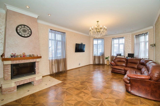 Купить дом на улице Пушкина в Владимире. Вариант № 2896807, 8, площадь -  квм, цена 26700000 рублей