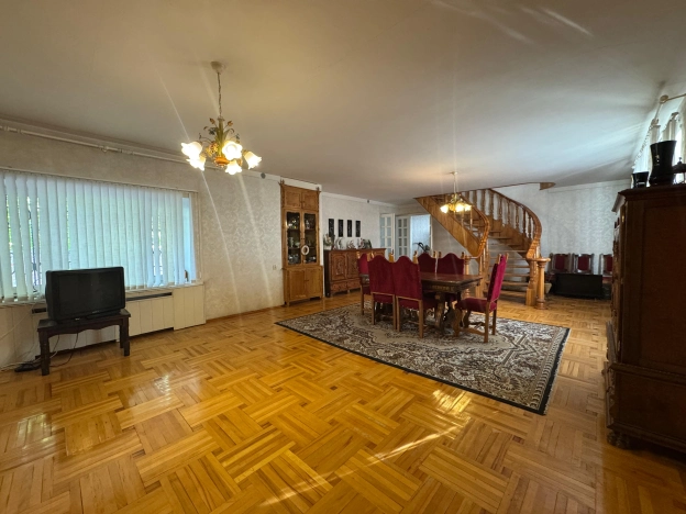 Купить дом в районе Пролетарский в Ростове-на-Дону. Вариант № 44299, 2, площадь -  квм, цена 24000000 рублей