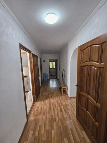 Купить дом в Элисте. Вариант № 7774976, 17, площадь -  квм, цена 5900000 рублей