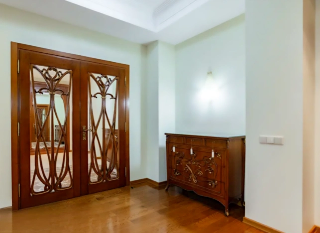 Купить квартиру в Москве. Вариант № 9222042, 22, площадь -  квм, цена 150000000 рублей