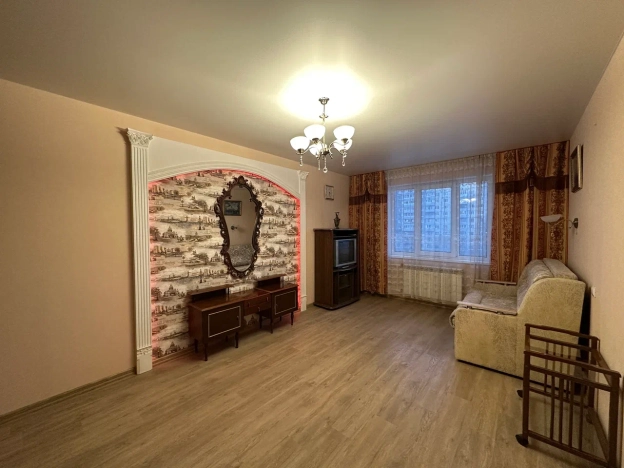 Купить однокомнатную квартиру в Санкт-Петербурге. Вариант № 9907018, 5, площадь -  квм, цена 7500000 рублей