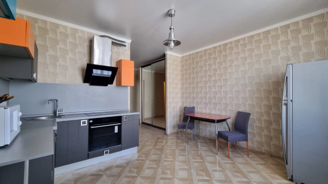 Купить двухкомнатную квартиру в Ростовской области. Вариант № 5478427, 5, площадь -  квм, цена 7150000 рублей