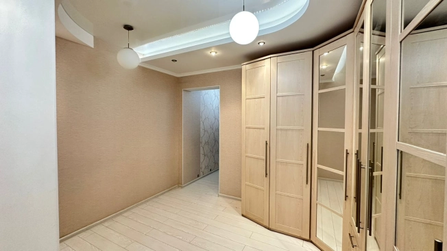 Купить четырехкомнатную квартиру в Пушкине. Вариант № 9105587, 24, площадь -  квм, цена 18350000 рублей