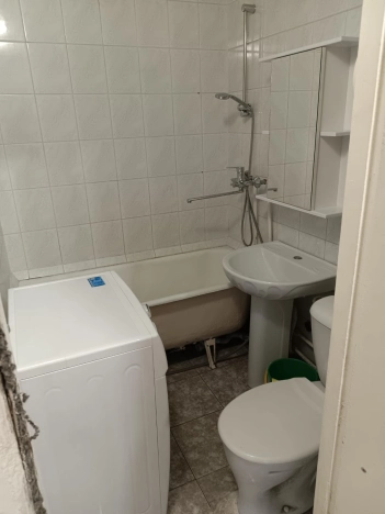 Снять квартиру в районе Дзержинский в Новосибирске. Вариант № 3143639, 10, площадь -  квм, цена 23000 рублей