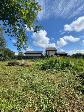 Купить земельный участок в Южно-Сахалинске. Вариант № 2644780, 0, площадь -  квм, цена 1600000 рублей