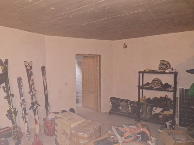 Купить дом на улице Октябрьский переулок в Новороссийске. Вариант № 8337, 28, площадь -  квм, цена 20000000 рублей