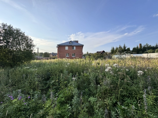 Купить земельный участок в Сергиеве Посаде. Вариант № 1363550, 12, площадь -  квм, цена 8100000 рублей