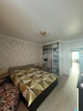 Купить трехкомнатную квартиру на улице 45-й Стрелковой Дивизии в Воронеже. Вариант № 6937, 7, площадь -  квм, цена 8400000 рублей