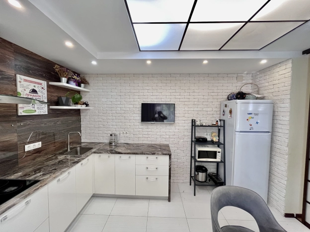 Купить четырехкомнатную квартиру в Белгородской области. Вариант № 1311232, 7, площадь -  квм, цена 10999000 рублей