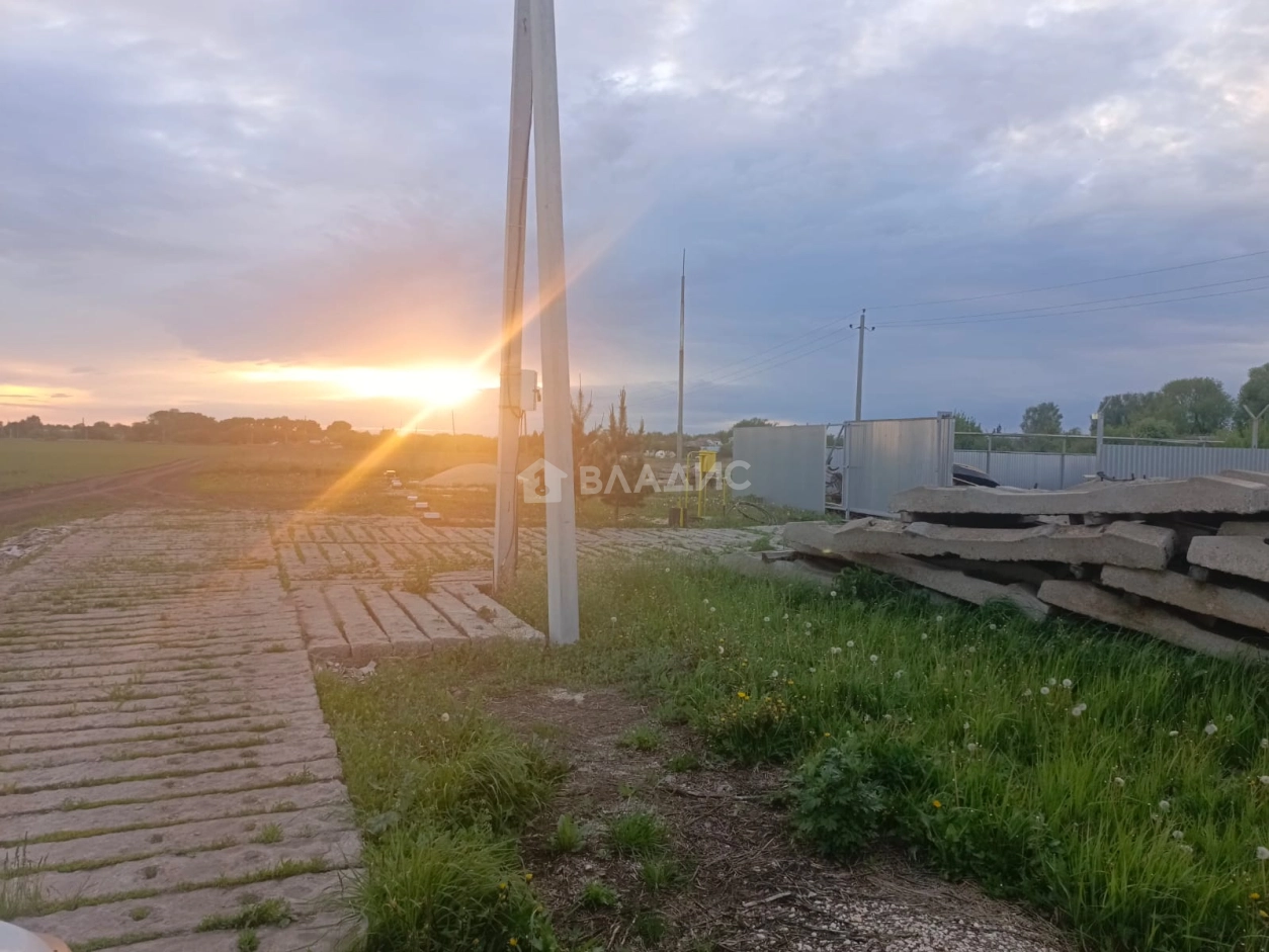 Photo https://36000382-a1c2-4a8a-a109-3fc3bfc73cf7.selcdn.net/App/Entity/ObjectRealty/ObjectRealty/AH/55df1acc-2cc7-4d1d-848c-7c17aac9520b/8CePzXp3jGFF0JB7pBkr5sjMVTEG9zNgTuTadDTf.jpg.compressed.webp