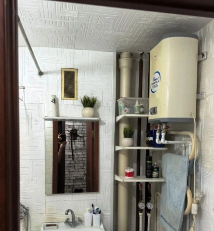 Купить однокомнатную квартиру в Новосибирске. Вариант № 9108423, 3, площадь -  квм, цена 3200000 рублей