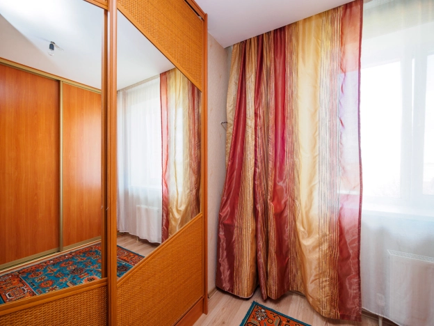 Купить дом в Микрорайоне Порт-Артур в Омске. Вариант № 2580432, 35, площадь -  квм, цена 20000000 рублей