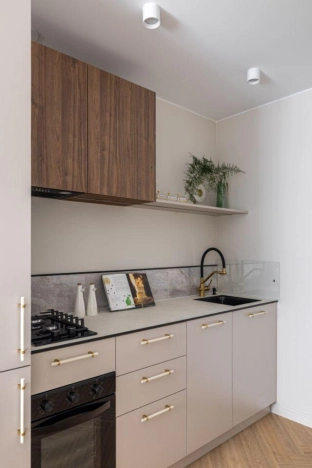 Купить квартиру в Москве. Вариант № 8430556, 25, площадь -  квм, цена 33600000 рублей