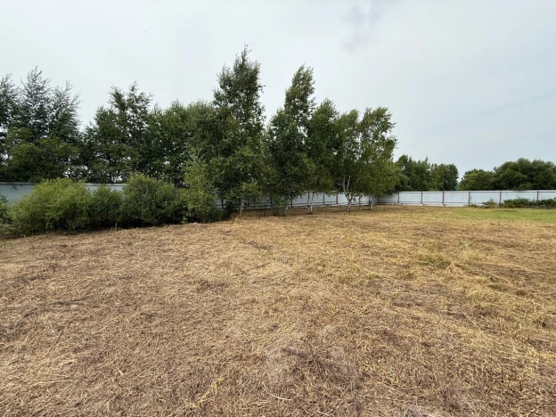 Купить земельный участок в Уссурийске. Вариант № 2461131, 7, площадь -  квм, цена 1700000 рублей