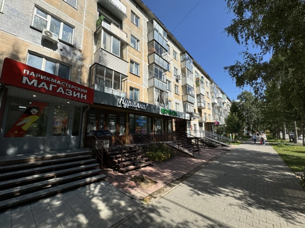 Купить коммерческую недвижимость свободного назначения у метро Площадь Маркса в Новосибирске. Вариант № 11983, 3, площадь -  квм, цена 15800000 рублей