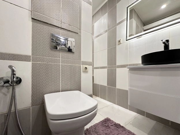 Купить двухкомнатную квартиру у метро Улица Дыбенко в Санкт-Петербурге. Вариант № 35060, 9, площадь -  квм, цена 8800000 рублей