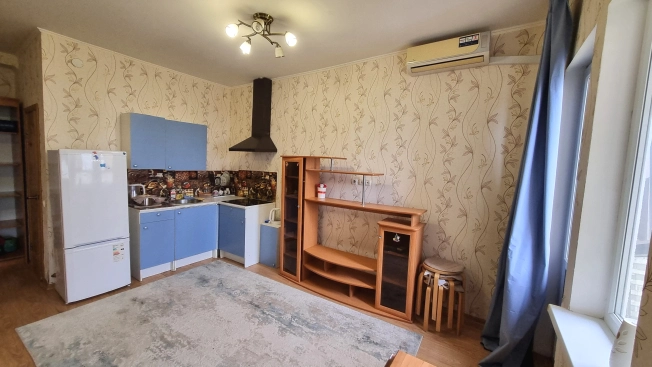 Купить Студию на вторичке в Новороссийске. Вариант № 35298, 4, площадь -  квм, цена 4650000 рублей