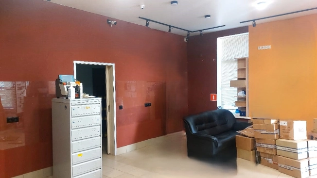 Купить коммерческую недвижимость в Калуге. Вариант № 4272, 8, площадь -  квм, цена 27000000 рублей