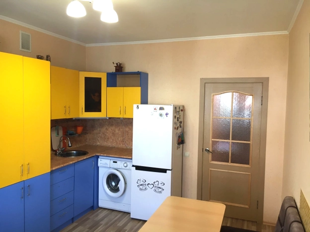 Купить однокомнатную квартиру на улице Кирпичная в Ейске. Вариант № 2622088, 0, площадь -  квм, цена 6000000 рублей