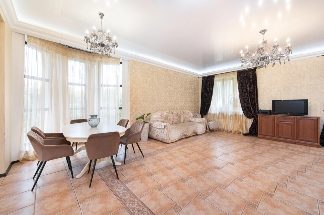 Купить дом в Республике Башкортостан. Вариант № 8856056, 9, площадь -  квм, цена 26000000 рублей