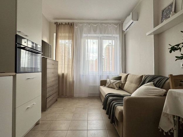 Купить квартиру в Москве. Вариант № 8072954, 8, площадь - квм, цена 11900000 рублей