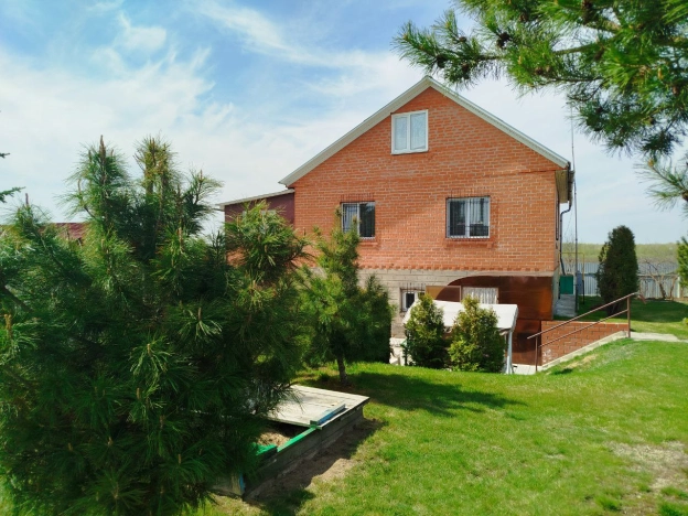 Купить дом в Омске. Вариант № 42670, 1, площадь -  квм, цена 13999999 рублей