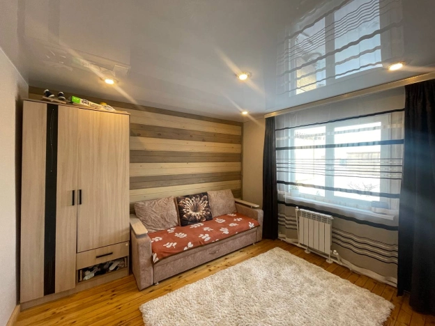 Купить дом в Иркутской области. Вариант № 10406598, 25, площадь -  квм, цена 5990000 рублей