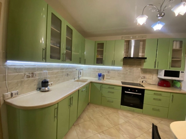 Купить квартиру на вторичке у метро Бабушкинская в Москве. Вариант № 41418, 3, площадь -  квм, цена 28490000 рублей