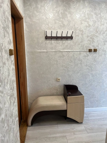 Купить квартиру на вторичке в Иркутске. Вариант № 7972067, 29, площадь -  квм, цена 4200000 рублей