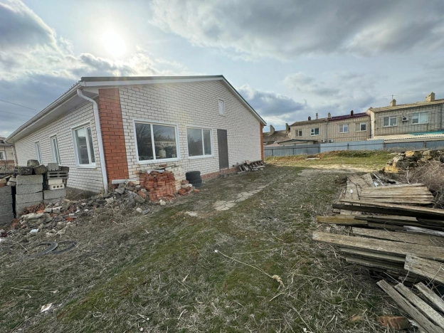 Купить дом на улице Мечникова в Элисте. Вариант № 25055, 1, площадь -  квм, цена 6800000 рублей