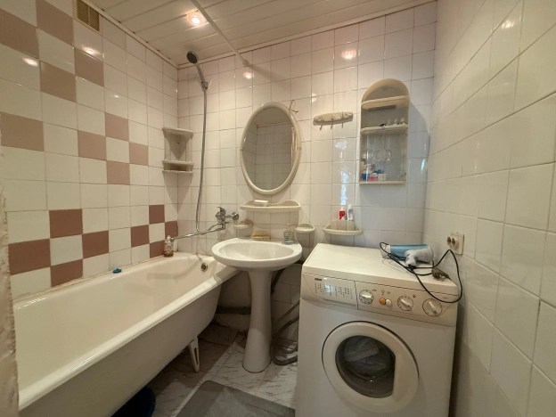 Купить квартиру в Вологодской области. Вариант № 1283073, 13, площадь -  квм, цена 7400000 рублей