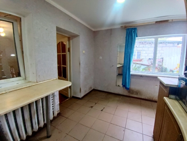 Купить однокомнатную квартиру на улице Олимпийская в Калининградской области. Вариант № 4007199, 3, площадь -  квм, цена 2600000 рублей