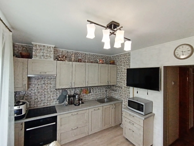 Купить дом в Омске. Вариант № 48595, 16, площадь -  квм, цена 9300000 рублей