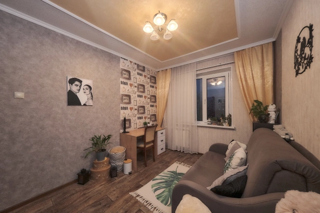 Купить трехкомнатную квартиру в Рязанской области. Вариант № 9500525, 9, площадь -  квм, цена 6300000 рублей