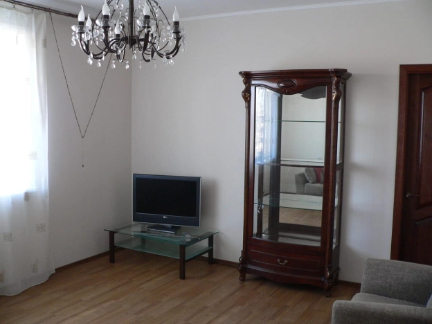 Купить двухкомнатную квартиру у метро площадь Карла Маркса в Новосибирске. Вариант № 2584, 5, площадь -  квм, цена 12000000 рублей