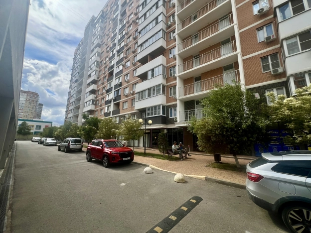 . Вариант № 5281894, 18, площадь - 36.7 квм, цена 5400000 рублей