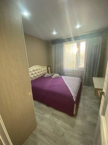 Снять квартиру в Тобольске. Вариант № 9809293, 1, площадь -  квм, цена 65000 рублей