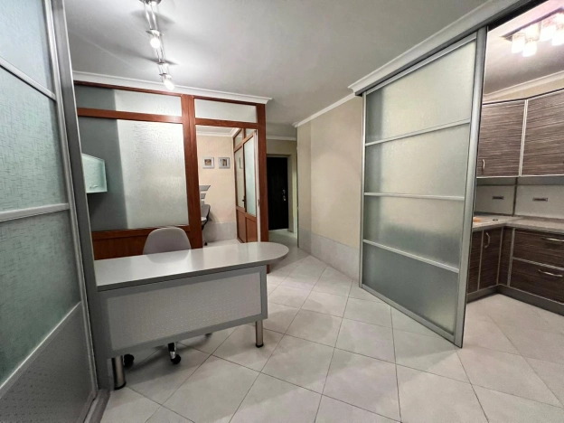 Купить двухкомнатную квартиру в Республике Крым. Вариант № 14292, 6, площадь -  квм, цена 6990000 рублей