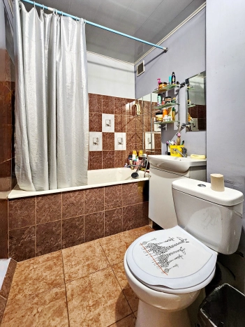 Купить двухкомнатную квартиру на улице Островского в Кызыле. Вариант № 37492, 7, площадь - квм, цена 7150000 рублей