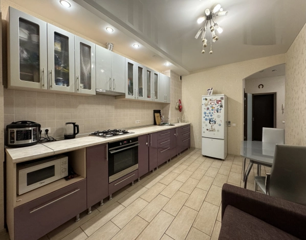 Купить квартиру на улице Университетский проспект в Волгограде. Вариант № 8567, 3, площадь - квм, цена 5700000 рублей