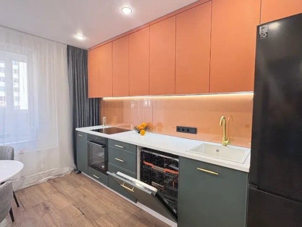 Купить квартиру в Москве. Вариант № 10438330, 12, площадь -  квм, цена 18490000 рублей