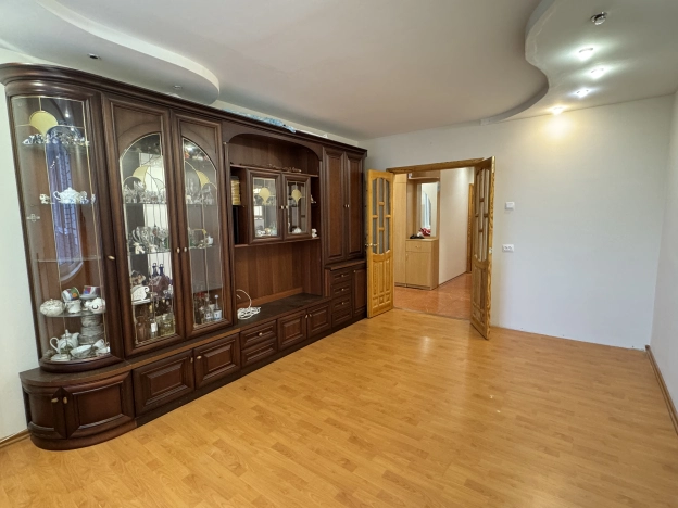 Снять двухкомнатную квартиру на улице Белоконской в Владимире. Вариант № 7593423, 8, площадь -  квм, цена 36000 рублей