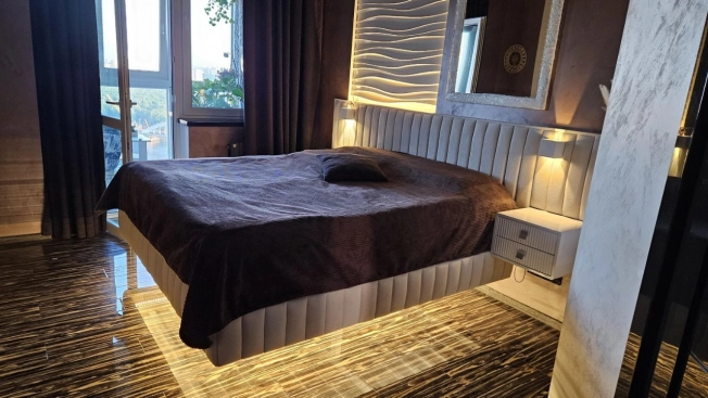 Купить трехкомнатную квартиру на улице Волгоградский проспект в Москве. Вариант № 10028457, 0, площадь -  квм, цена 28900000 рублей