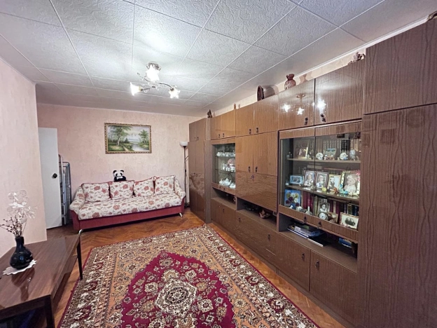 Купить двухкомнатную квартиру в Воронеже. Вариант № 6905554, 6, площадь -  квм, цена 4500000 рублей