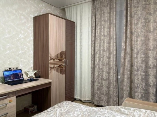 Купить трехкомнатную квартиру в Ростовской области. Вариант № 8427796, 4, площадь -  квм, цена 9450000 рублей