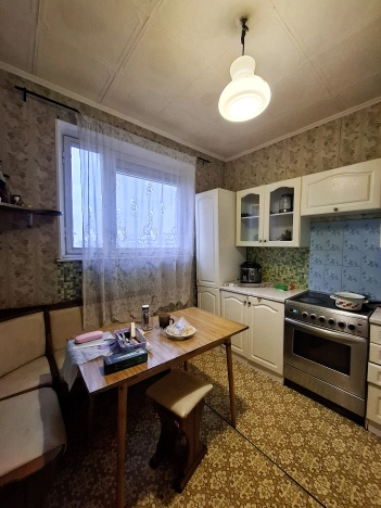 Купить квартиру в ЮАО в Москве. Вариант № 7174855, 4, площадь -  квм, цена 13500000 рублей