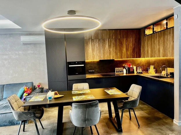 Купить дом в Москве. Вариант № 13701, 3, площадь - квм, цена 24720000 рублей