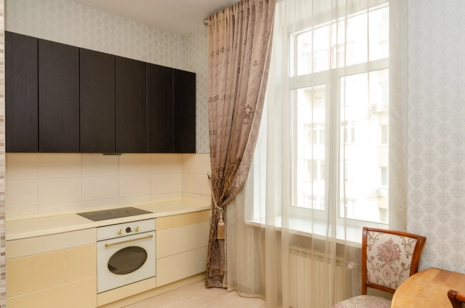 Купить трехкомнатную квартиру у метро Октябрьская в Новосибирске. Вариант № 420251, 24, площадь -  квм, цена 11000000 рублей